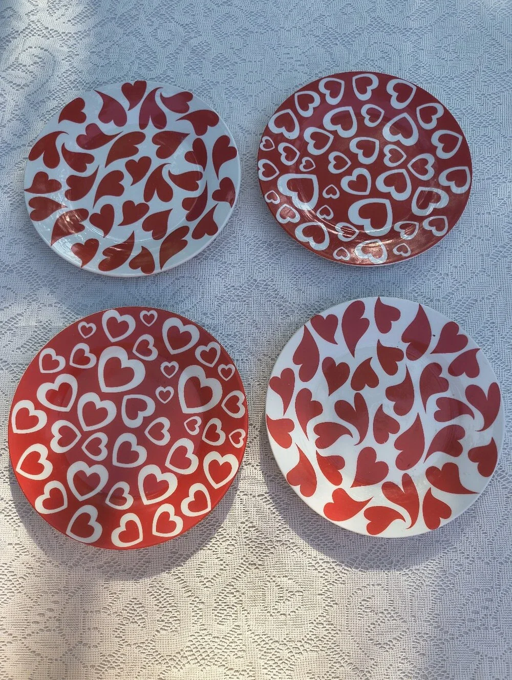 Set of 4 Studio 33 Valentine's Hearts Salad Plates